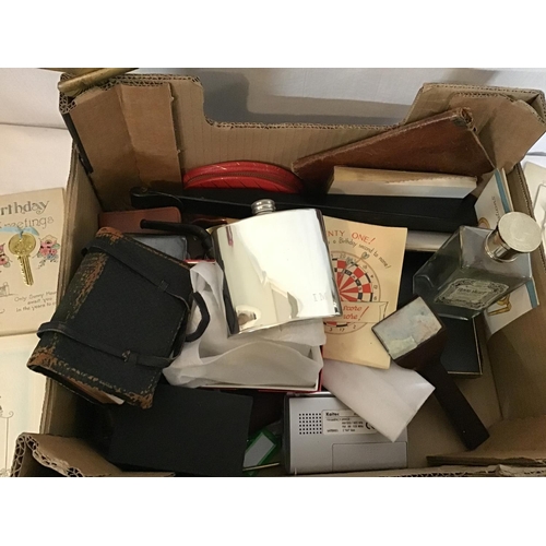 194 - BOX OF COLLECTABLE ITEMS TO INCLUDE FANS, CIGARETTE CASES, PIPES, ETC