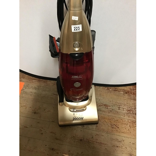 223 - HOOVER PET FRIENDLY UPRIGHT HOOVER