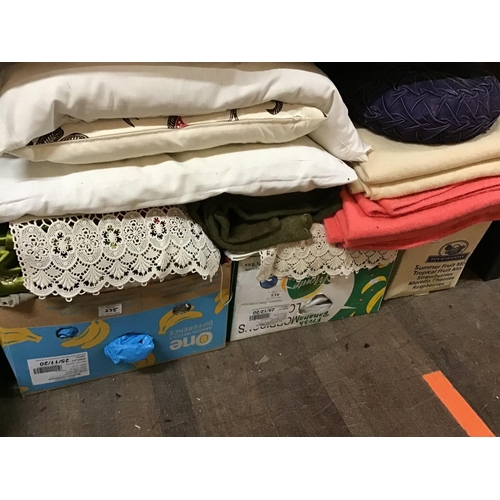 235 - LARGE QTY OF LINEN TO INCLUDE BLANKETS, TOWELS ETC