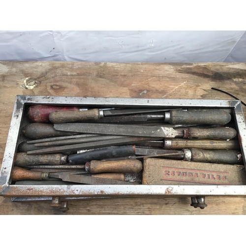 37 - VINT TOOL BOX TO INCLUDE ENGINEERS TOOLS