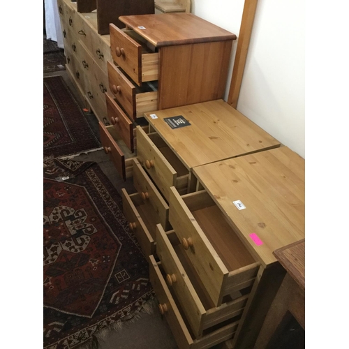 390 - 5 DRAWER PINE WELLINGTON CHEST & 2 3 DRAWER BEDSIDE CABINETS