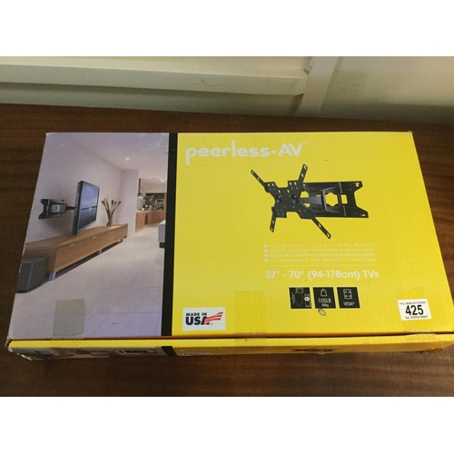 425 - TV WALL BRACKET IN BOX