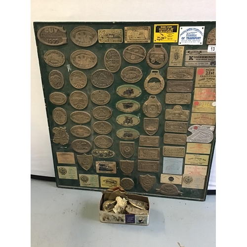 13 - QTY OF MOUNTED BRASS SHOW PLAQUES AND QTY OF LOOSE BRASS PLAQUES