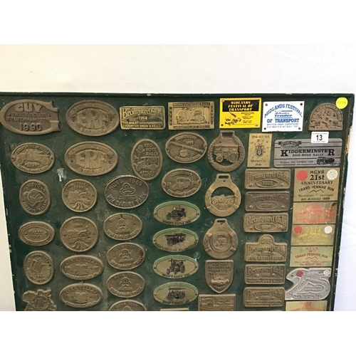 13 - QTY OF MOUNTED BRASS SHOW PLAQUES AND QTY OF LOOSE BRASS PLAQUES