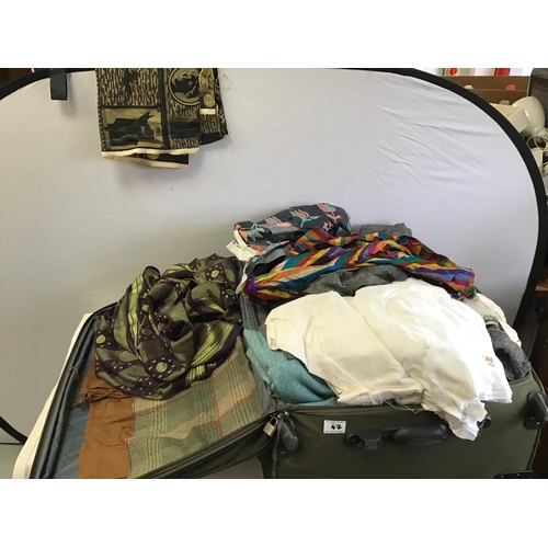 47 - SUITCASE AND BAG OF FABRIC