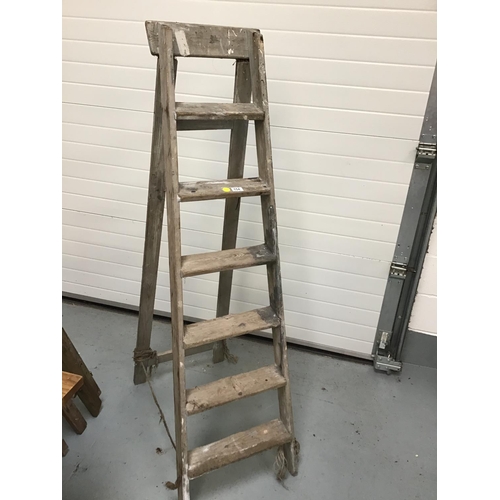 154 - 3 WOODEN FOLDING STEP LADDERS & FOLDING CHAIR