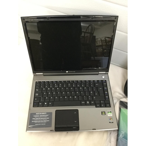 162 - ** LOT WITHDRAWN** - HAS POWER BUT SCREEN NOT COMING ON 
GATEWAY LAPTOP IN CASE WITH POWER LEADS