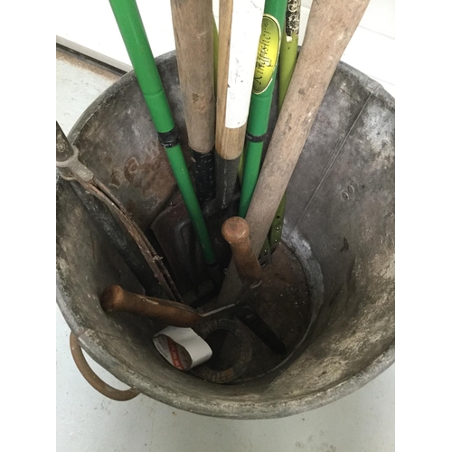 182 - DUSTBIN OF TOOLS , STEPLADDERS, COPPER POSSER ETC