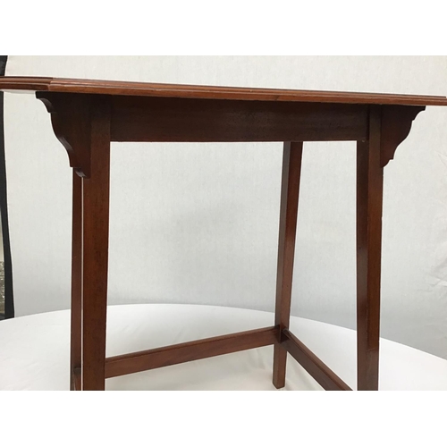 213 - EDWARDIAN MAHOGANY WINDOW TABLE