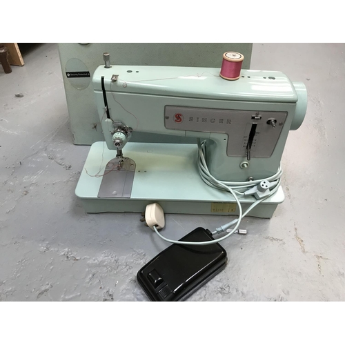 303 - ELECTRIC SINGER SEWING MACHINE