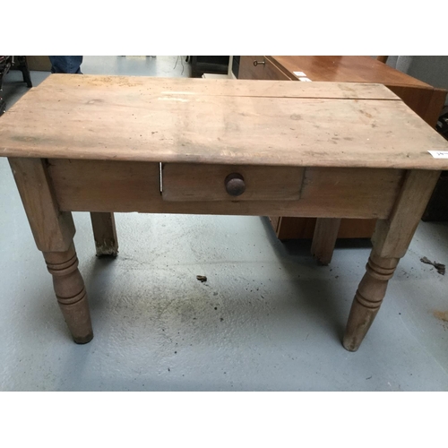 397 - PAIR OF VINTAGE BEDSIDE CHESTS, SMALL VICTORIAN TABLE AND VINTAGE CABINET