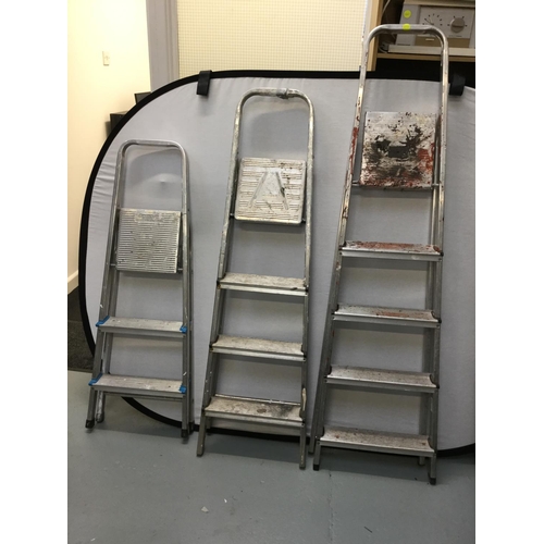 416 - 3 SETS OF ALUMINIUM STEP LADDERS