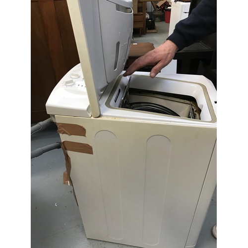 315 - SLIMLINE TOP LOADING WASHING MACHINE 1000 SPIN