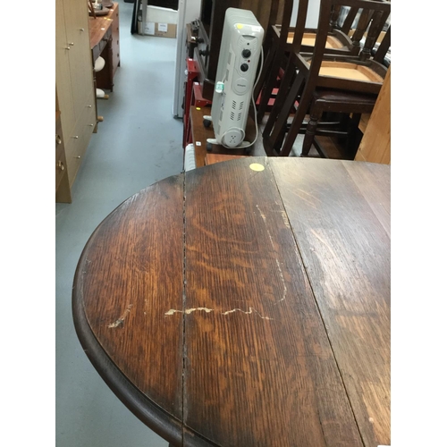 350 - SMALL OAK DROP LEAF TABLE A/F - Damage to one Leaf  - Height 29