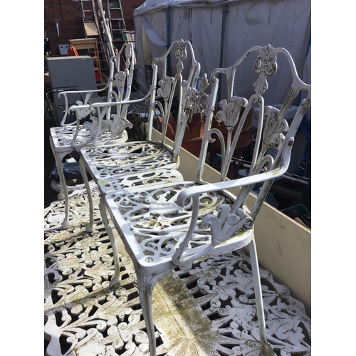 71 - DECORATIVE METAL TABLE L 27