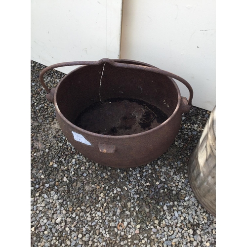 97 - VICTORIAN CAST IRON HANGING POT AND CHURN