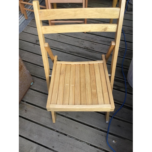 111 - VINTAGE KITCHEN TABLE, 2 FOLDING TABLES, 3 FOLDING CHAIRS AND A KITCHEN TIDY