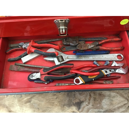 183 - TABLE TOP 4 DRAWER TOOL BOX INCLUDING TOOLS