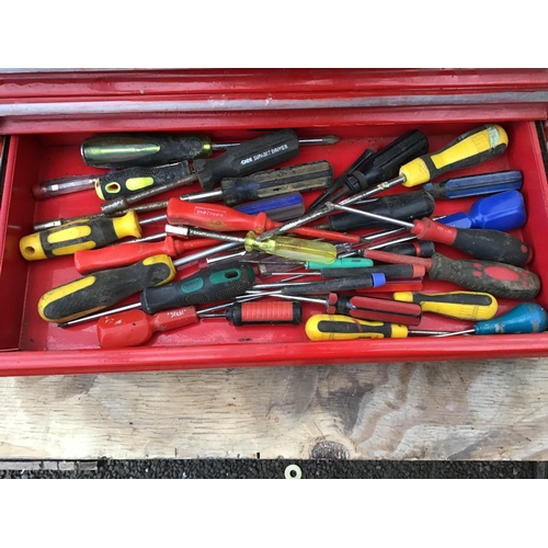 183 - TABLE TOP 4 DRAWER TOOL BOX INCLUDING TOOLS