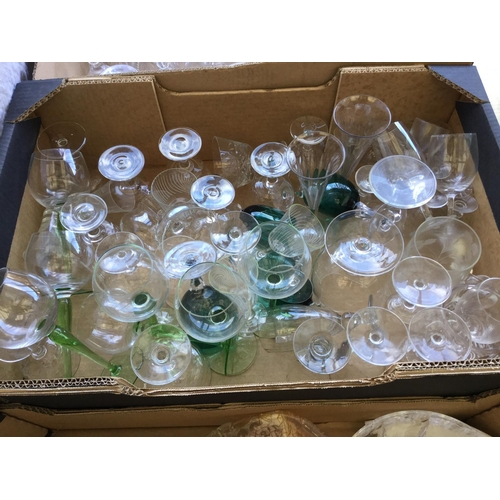 204 - 4 BOXES OF GLASSWARE TO INCLUDE FRUIT BOWLS, CUT GLASS JUG ETC