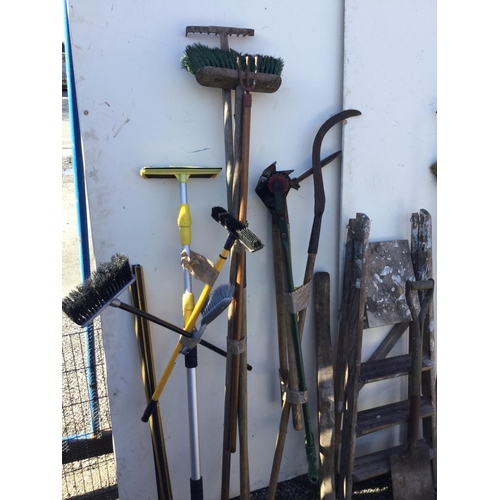 248 - LARGE QTY OF GARDEN TOOLS, STEPS, BUCKETS ETC