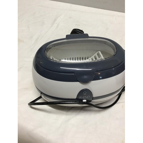 400 - ELECTRIC JEWELLERY CLEANER, FONDU SET, ICE CREAM MAKER