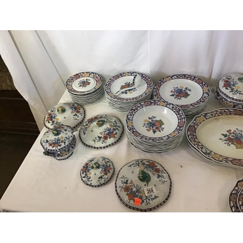 268 - LARGE QTY OF WEDGEWOOD DINNERWARE, MARKED POTERAT TO INCLUDE VEDGETABLE DISHES, SAUCE TUREEN AND GRA... 