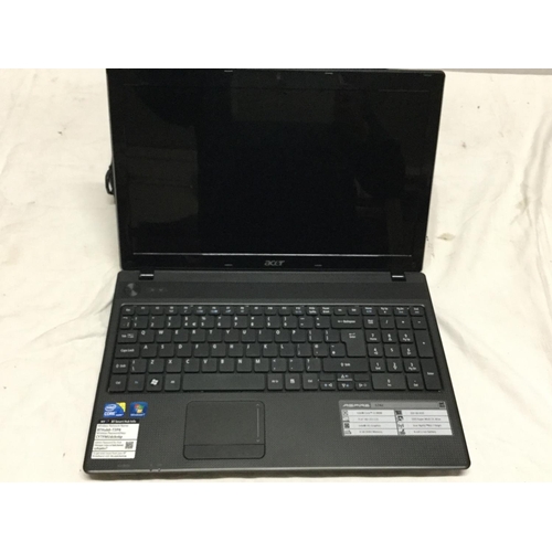 433 - ACER LAPTOP IN CASE COMPLETE WITH CHARGER W/O