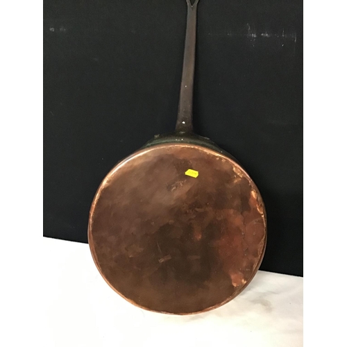 312 - LARGE VICTORIAN COPPER FRYING PAN AND A BRASS PESTLE AND MORTAR