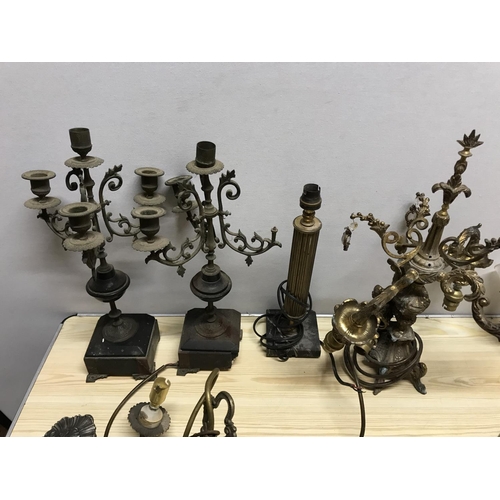 543 - BOX OF VINTAGE LAMPS AND CANDELABRAS  ETC