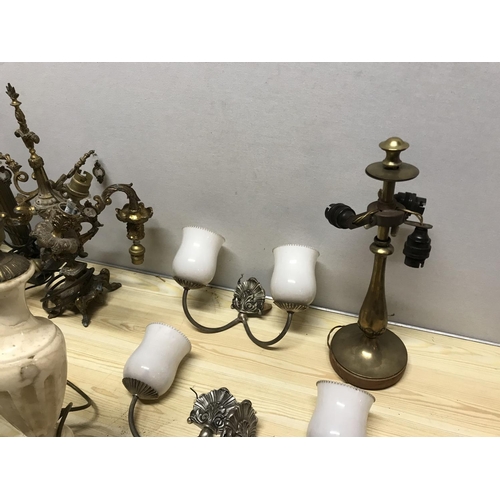 543 - BOX OF VINTAGE LAMPS AND CANDELABRAS  ETC