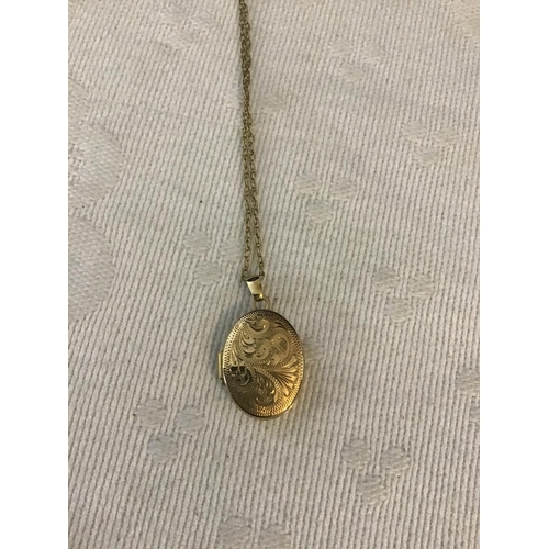 365 - SMALL 9CT GOLD LOCKET AND CHAIN 1.9 G