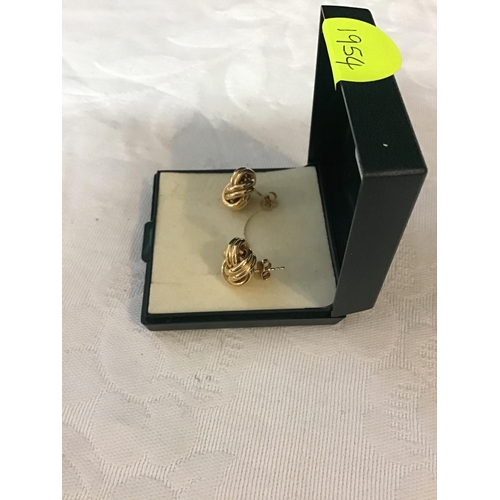 366 - PAIR OF 9CT GOLD EARINGS ON KNOT DESIGN 3.3G