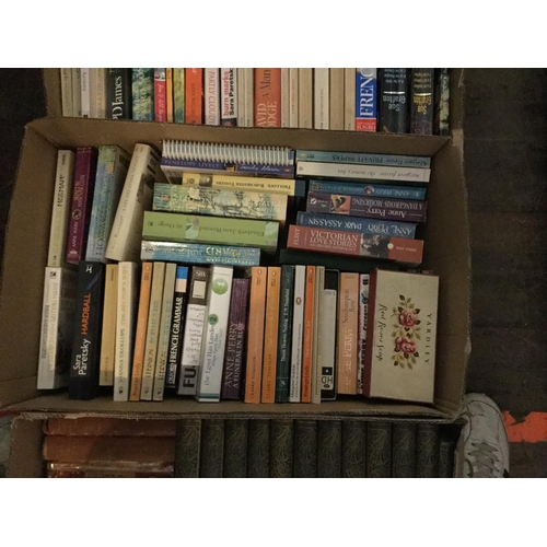 563 - 7 BOXES OF BOOKS