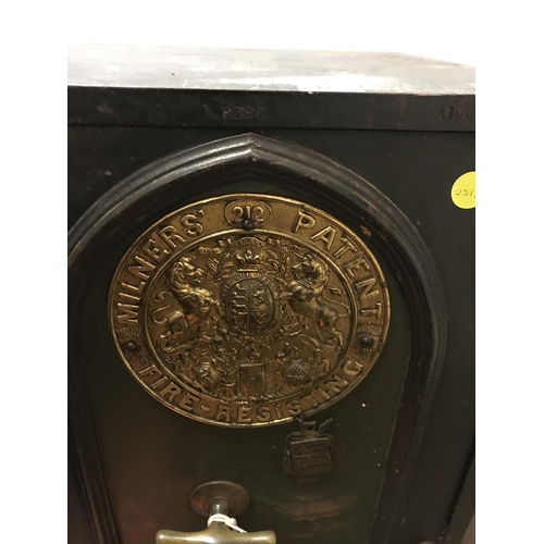 473 - VICTORIAN MILNERS SAFE WITH KEY