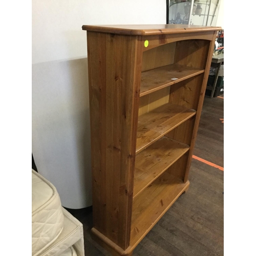 521 - MODERN PINE BOOKCASE 
L 34