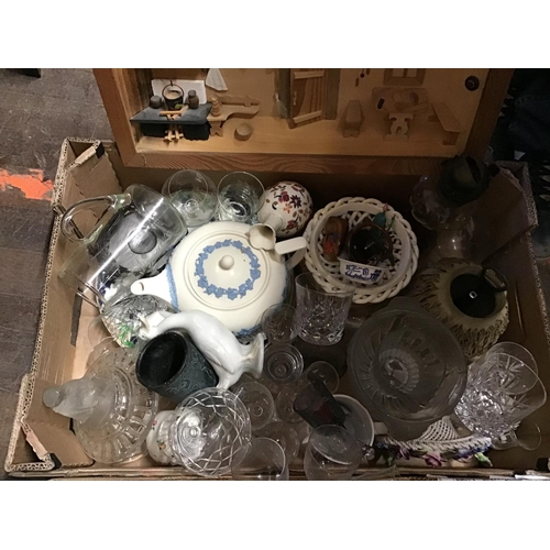 488 - 2 BOXES OF CHINA AND GLASSWARE TO INCLUDE NAO DUCKS, OIL LAMPS ETC