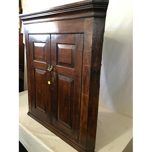 619 - EARLY OAK 2 DOOR CORNER CUPBOARD
W 36