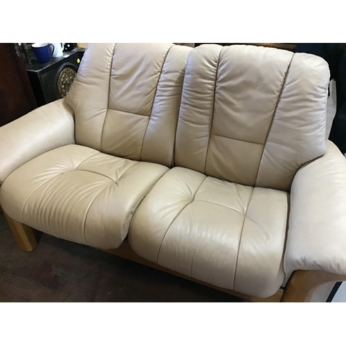 641 - LEATHER 2 SEATER SETTEE WITH TEAK FRAME