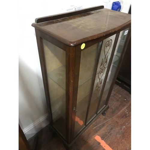 668 - VINTAGE WALNUT VENEERED DISPLAY CABINET ON CABRIOLE LEGS
L 23