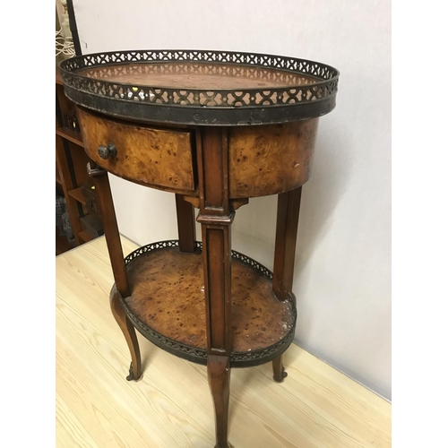 669 - BRASS RIMMED BURR WALNUT SOFA TABLE
H 28