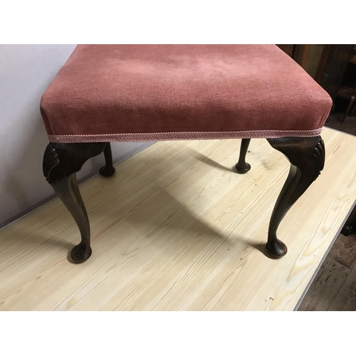 679 - MAHOGANY  UPHOLSTERED  BEDROOM STOOL ON CABRIOLE LEGS
H 19