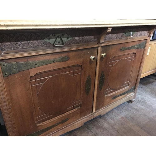 709 - 2 DOOR ARTS AND CRAFTS SIDEBOARD WITH TILE TOP
59 X 21