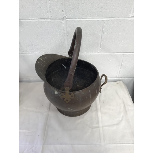 8 - LARGE VICTORIAN COPPER KETTLE, STIRRUP PUMP AND COPPER COAL SCUTTLE
