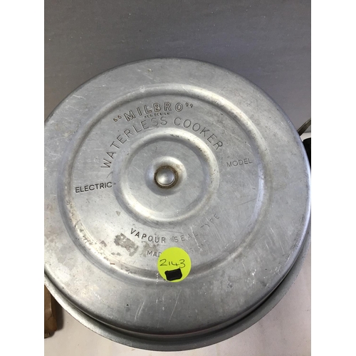 41 - VINTAGE MILBRO WATERLESS COOKER & PAIR OF BUTTER PATS