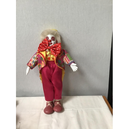 59 - BOX OF CHINA HEADED CLOWNS ETC