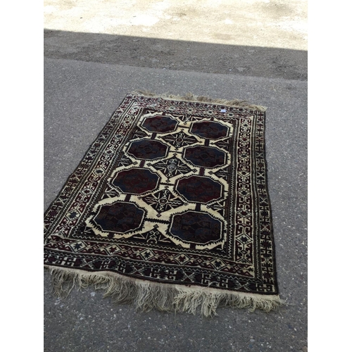 185 - ORIENTAL VINTAGE CARPET - 75