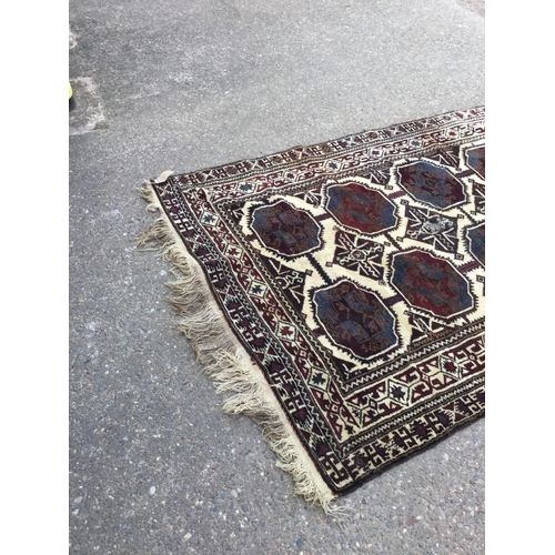 185 - ORIENTAL VINTAGE CARPET - 75