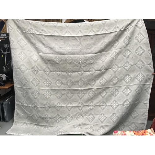 203 - 2 VINTAGE BEDSPREADS