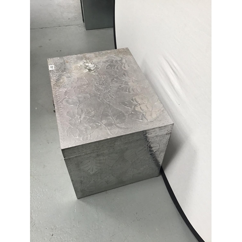 207 - REPRODUCTION SILVER LINEN BOX
18